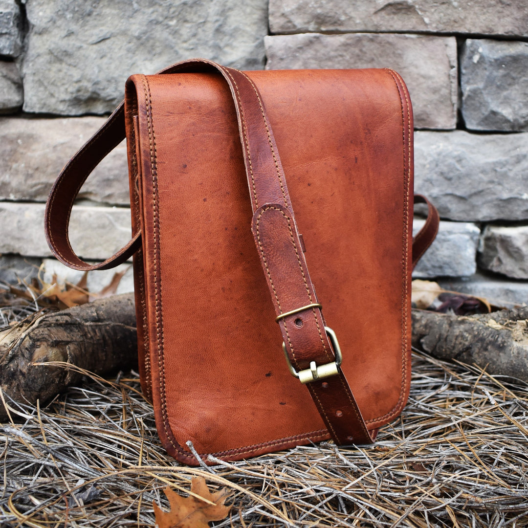 The Pathfinder Leather Flap Satchel - Medium