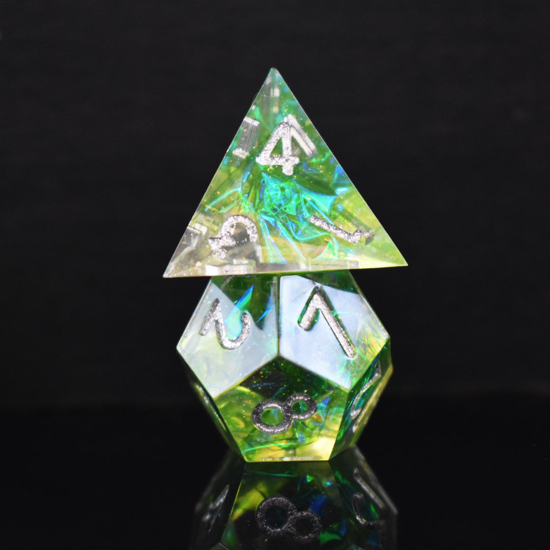 Green Flame Blade Sharp-Edged Resin Dice Set