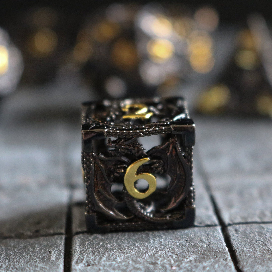 Dragon Hollow Metal Dice Set Black/Gold Tabletop Gaming