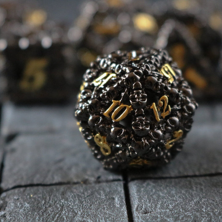 Skulls Hollow Metal Dice Set Black/Gold Tabletop Gaming