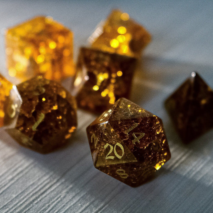 Gold Honey Lightning Glass Cracked Glass (And Box) Polyhedral Dice DND Set