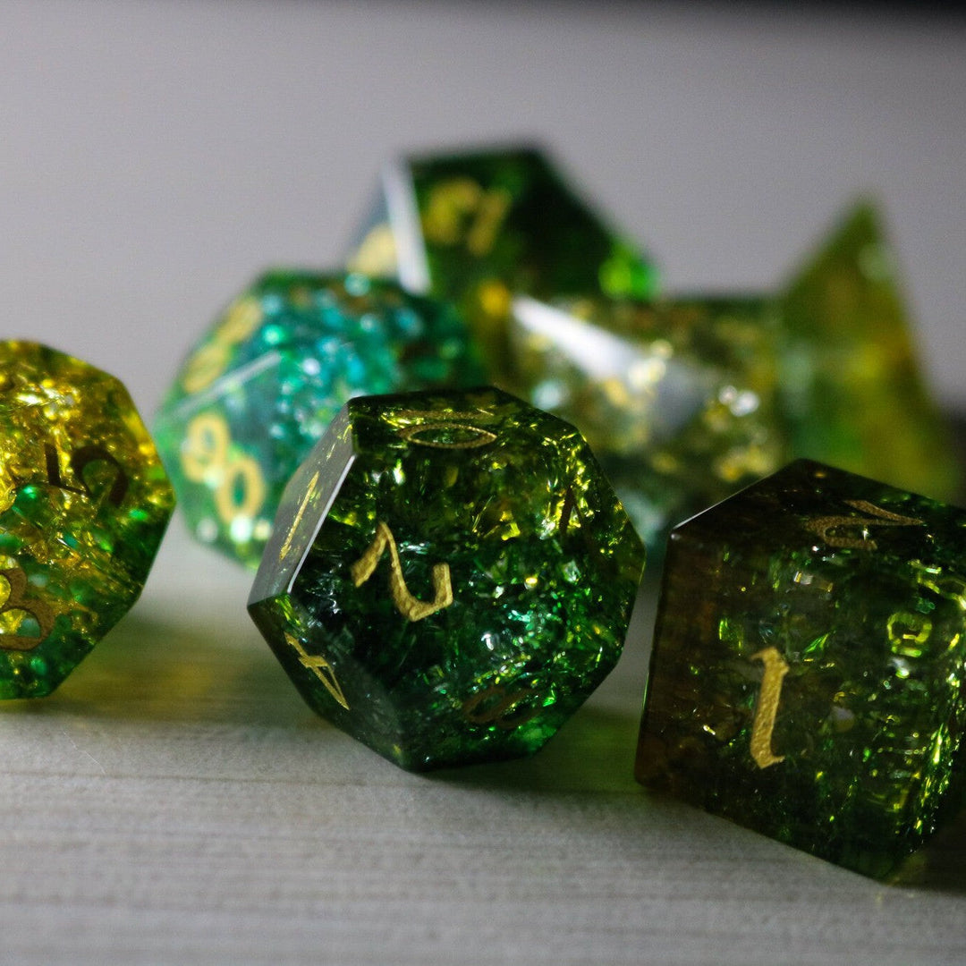 Poison Forge Fire Cracked Glass Green (And Box) Polyhedral Dice DND Set