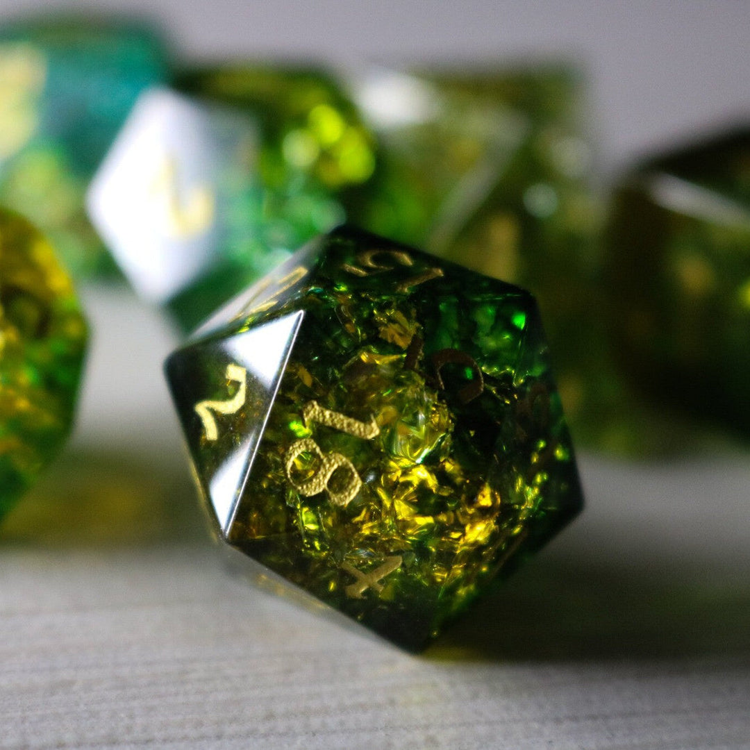 Poison Forge Fire Cracked Glass Green (And Box) Polyhedral Dice DND Set