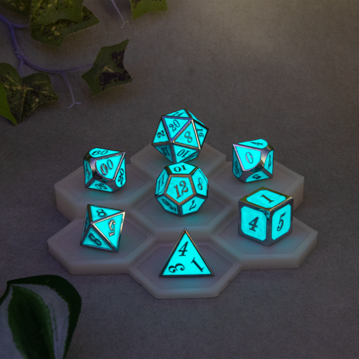 Metal Dice - Glow Aqua - Set