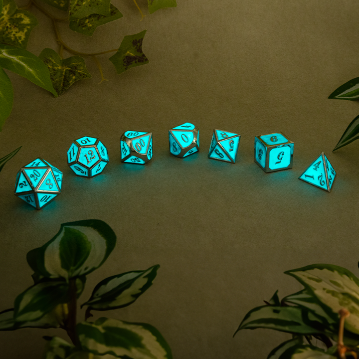 Metal Dice - Glow Aqua - Set